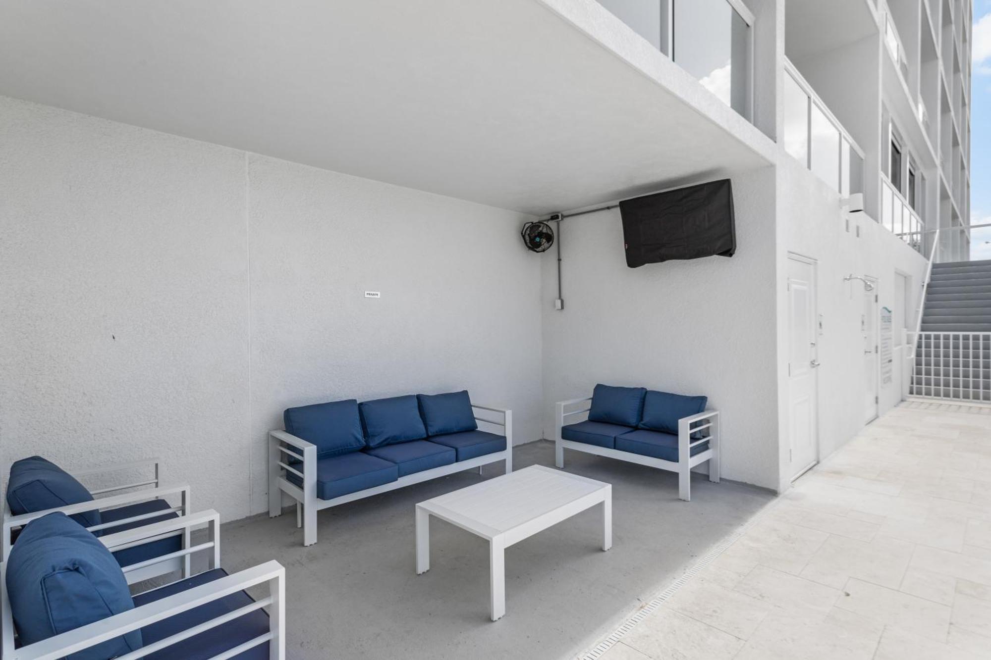 Ocean Club Treasure Island Hotel St. Pete Beach Exterior photo