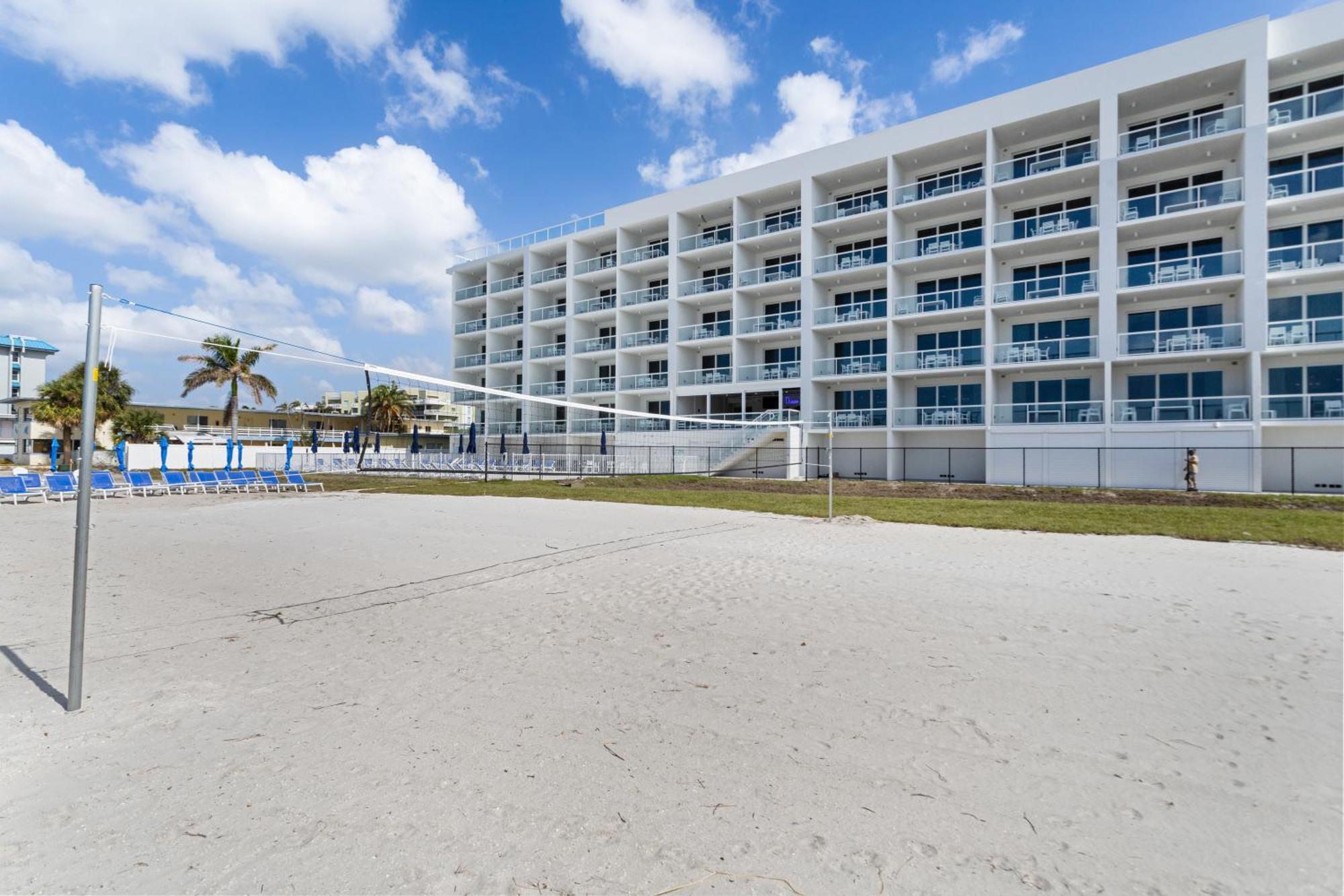 Ocean Club Treasure Island Hotel St. Pete Beach Exterior photo